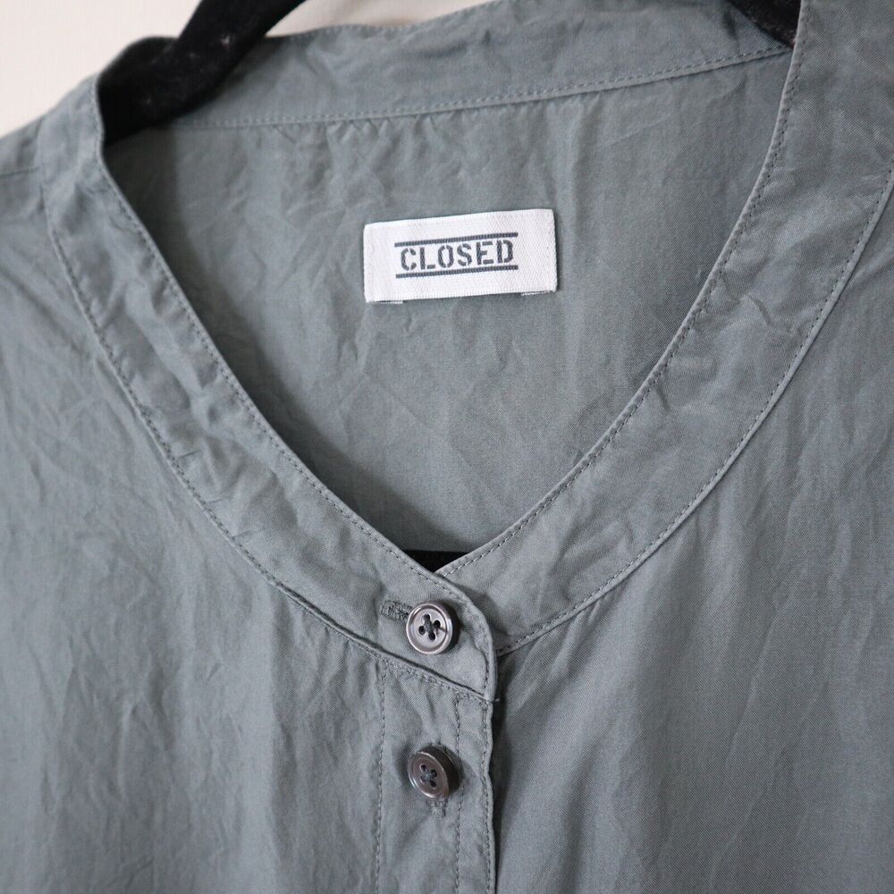 CLOSED Size L Silk Button Down Blouse Snap Epaulette Long Sleeve Dusty Olive - Picture 6 of 10